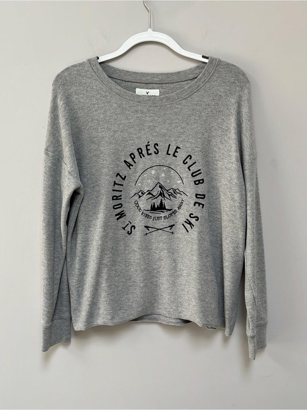 American Eagle Graphic Crewneck